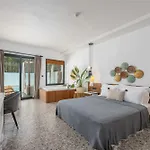 Blu Luxury Unique - Adults-only Hotel 4*