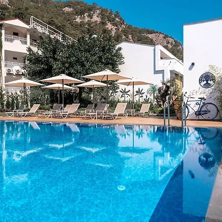 Blu Luxury Unique - Adults-only Hotel